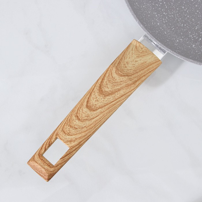 Сковорода кованая Magistro Natural, d=26 см, ручка soft-touch, антипригарное покрытие, индукция, цвет серый Сковорода кованая Magistro Natural, d=26 см, ручка soft-touch, антипригарное покрытие, индукция, цвет серый