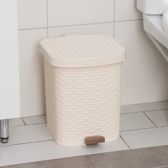 Контейнер для мусора с педалью «Артлайн», 12 л, цвет МИКС Контейнер для мусора с педалью «Артлайн», 12 л, цвет МИКС