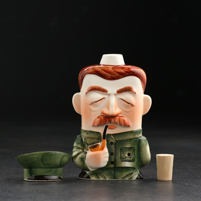 Штоф фарфоровый «Сталин», в упаковке книге Штоф фарфоровый «Сталин», в упаковке книге