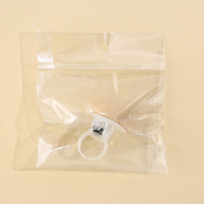 Кольцо детское с огоньком на Хэллоуин «Тыква», безразмерное. Кольцо детское с огоньком на Хэллоуин «Тыква», безразмерное.