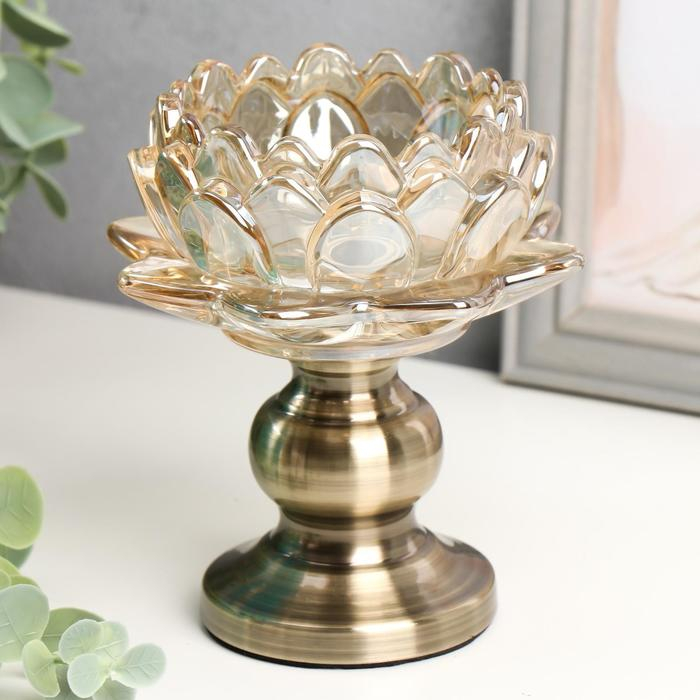 Подсвечник стекло на 1 свечу Подсвечник стекло на 1 свечу "Лотос" на ножке карамель 12,5х12х12 см