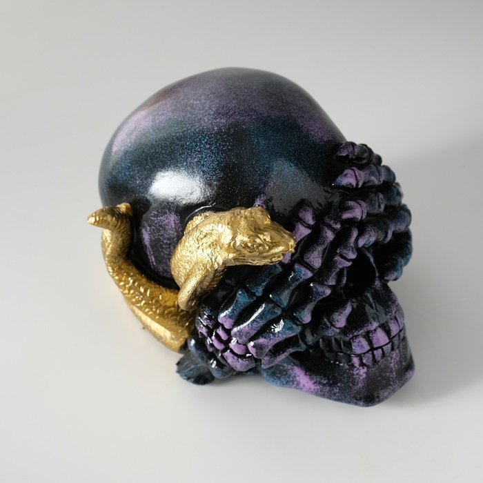 Сувенир полистоун  Сувенир полистоун "Змея на черепе" 15х12,5х12 см