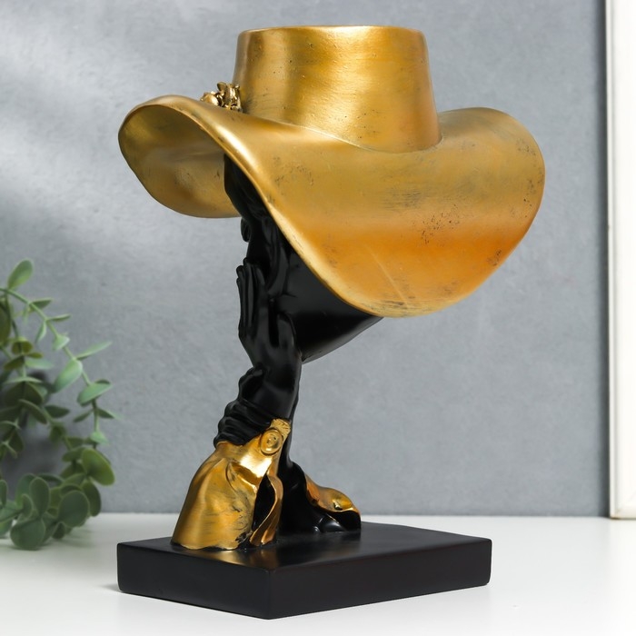 Сувенир полистоун подставка  Сувенир полистоун подставка "Дама в шляпе" 13,5х21х25,5 см