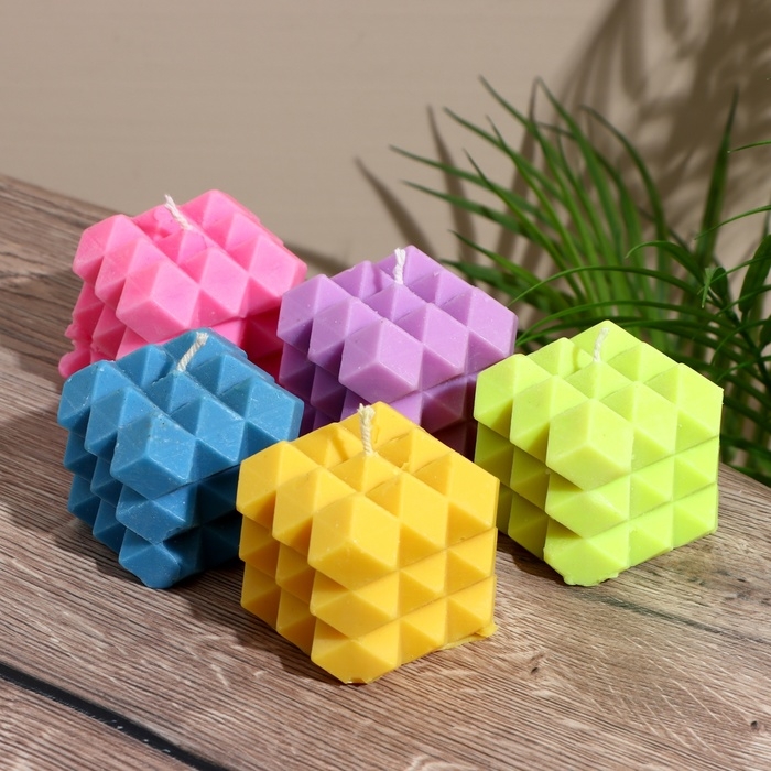 Свеча  Свеча "Ромбики" 6х6х6 см, соевый воск МИКС