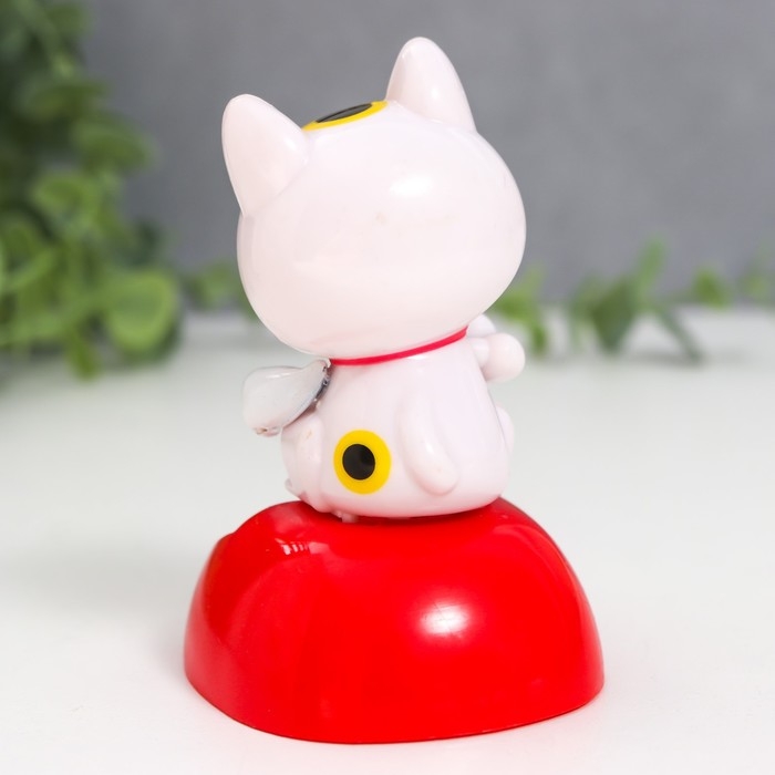 Маятник пластик от солнечной батареи Маятник пластик от солнечной батареи "Кот Манэки-нэко счастливый" МИКС 8,5х5х6 см