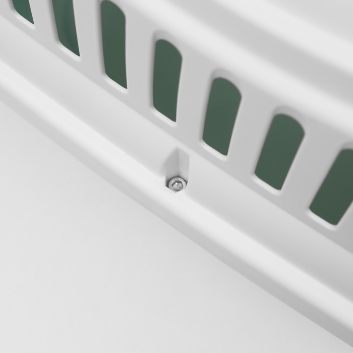 Переноска для животных пластиковая с металлической дверью 47х32,5х30 см, вес до 9 кг, голубая   9343