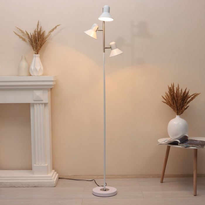 Торшер "Спот" E27 40Вт белый 22х22х173 см