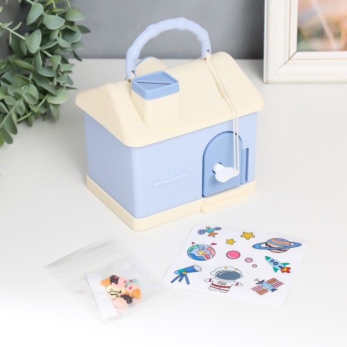 Копилка пластик Копилка пластик "Домик в нежных тонах" МИКС 14х10х13 см