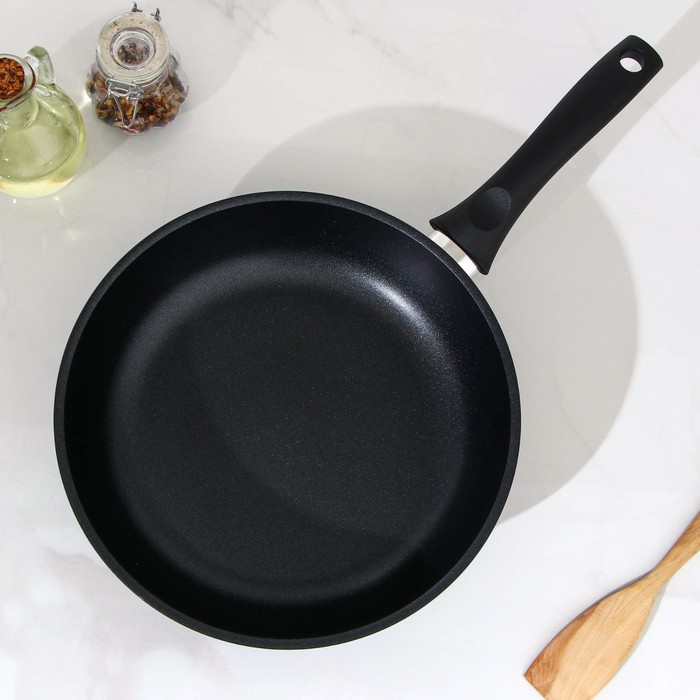 Сковорода «Традиция», d=26 см, пластиковая ручка, антипригарное покрытие, цвет чёрный Сковорода «Традиция», d=26 см, пластиковая ручка, антипригарное покрытие, цвет чёрный