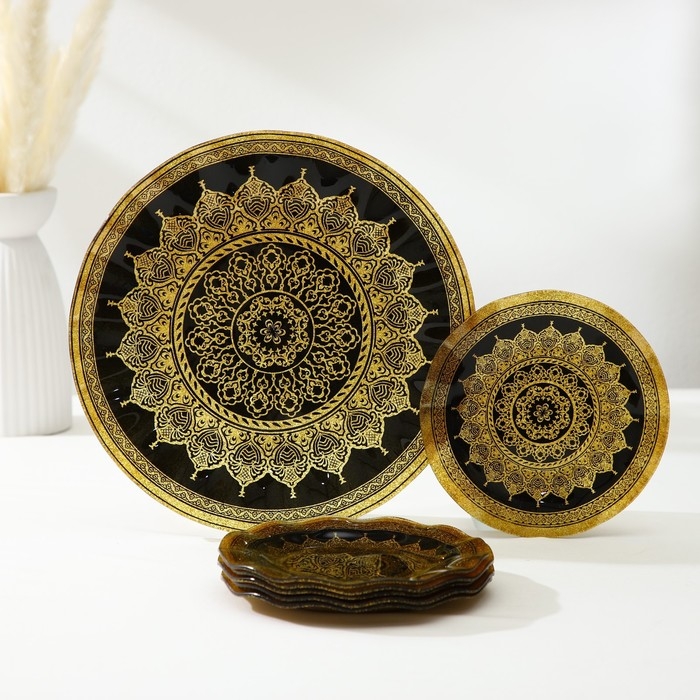 Набор столовый «Мехенди», 7 предметов: d=30 см - 1 шт, d=18 см - 6 шт, цвет золотой, черный Набор столовый «Мехенди», 7 предметов: d=30 см - 1 шт, d=18 см - 6 шт, цвет золотой, черный