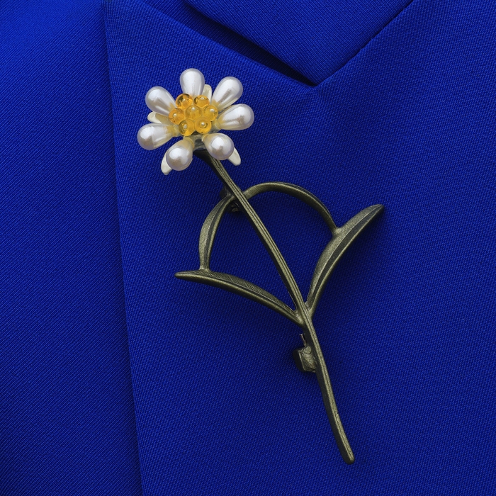 Брошь «Цветок» одуванчик, цветок бело-жёлтый, бутон зеленый Брошь «Цветок» одуванчик, цветок бело-жёлтый, бутон зеленый