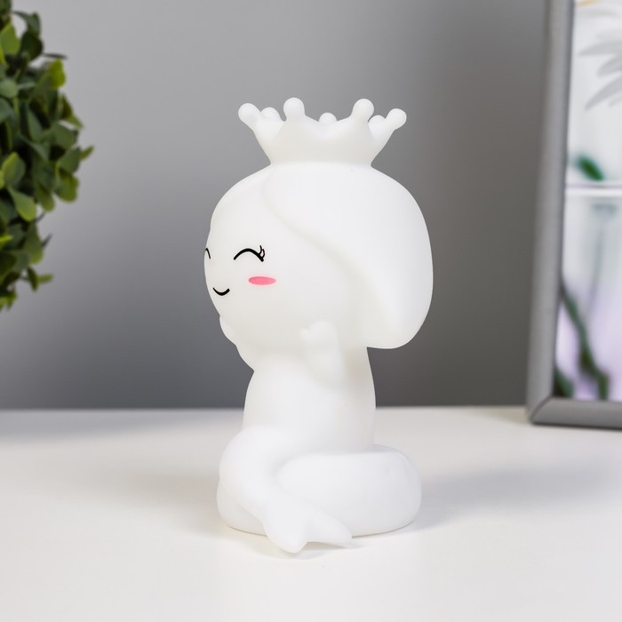 Ночник Ночник "Русалочка" LED от батареек белый 7х7,5х13 см RISALUX