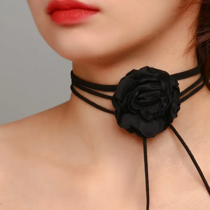 Чокер &laquo;Танго&raquo; цветок на шнурке, роза тренд, цвет чёрный