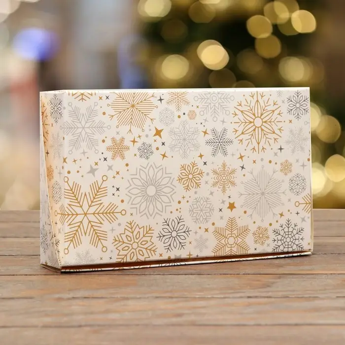 Коробка складная «Снежинка», 20×12×4 см с окном Коробка складная «Снежинка», 20×12×4 см с окном