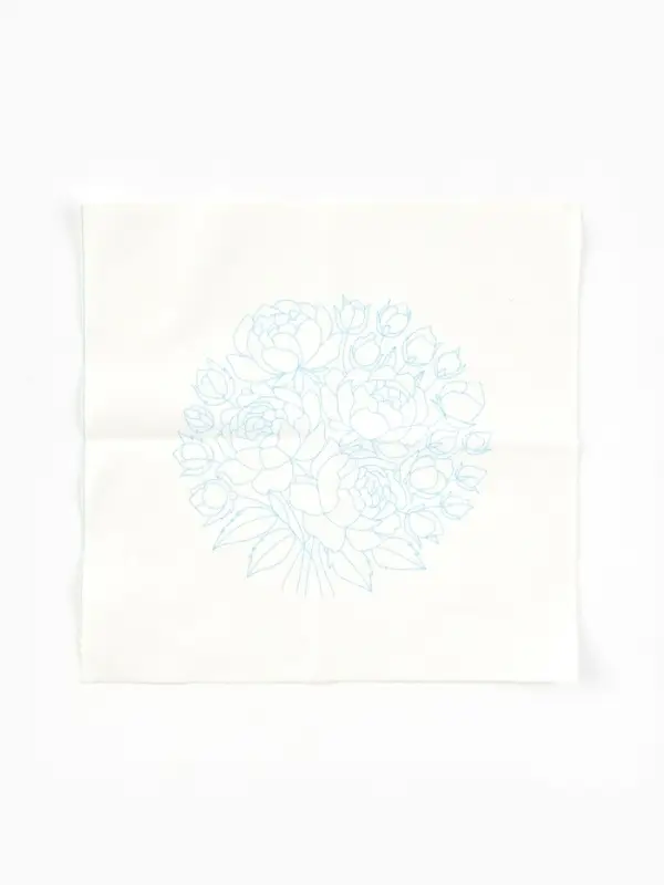 Вышивка гладью 20х20 см "Великолепие пионов"