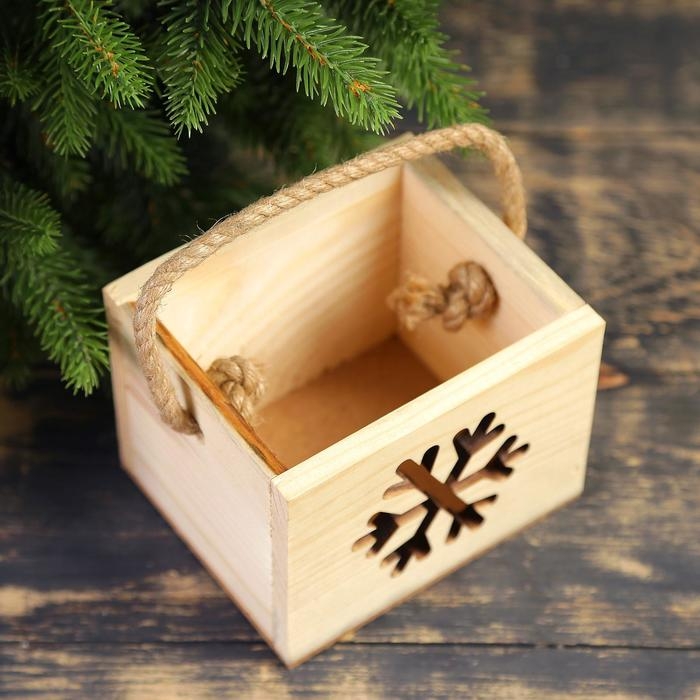 Новый год. Кашпо деревянное  Новый год. Кашпо деревянное "Снежинка", ручка- шнур, 12,5х10,5х9,5см