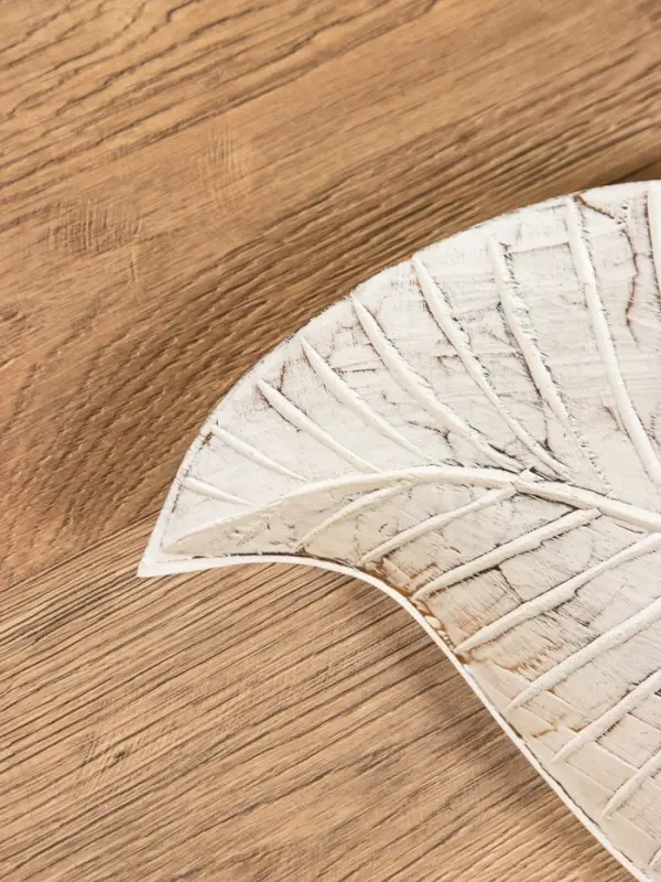 Набор блюд Набор блюд "Листья тропические" дерево, L - 60.50 и 40 см, цв. белый