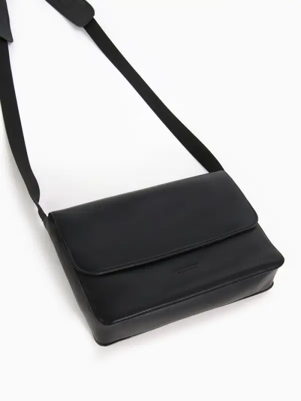 Сумка женская мессенджер на магните, 28&times;6&times;18 см, чёрный