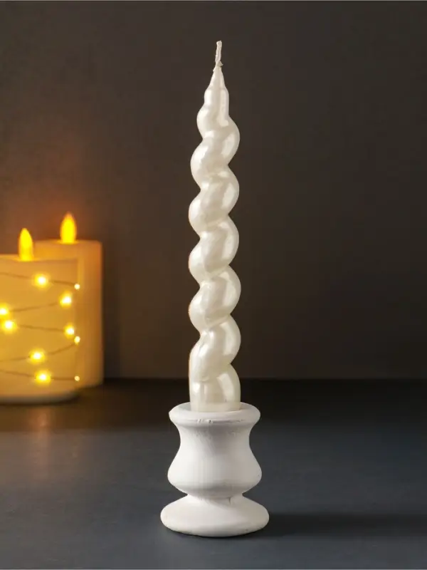 Свеча витая Luxury, 25&times;180 мм, лакированная, белая