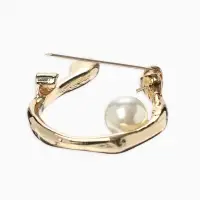 Брошь &laquo;Подкова&raquo;, с бусиной №10, цвет белый в золоте