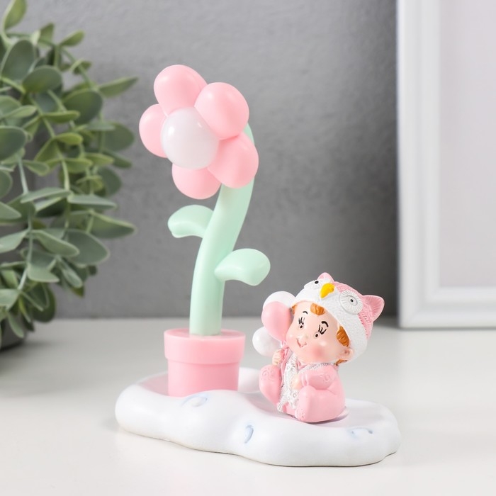 Сувенир пластик свет  Сувенир пластик свет "Малышка в забавной шапке" МИКС 12х6,7х13 см