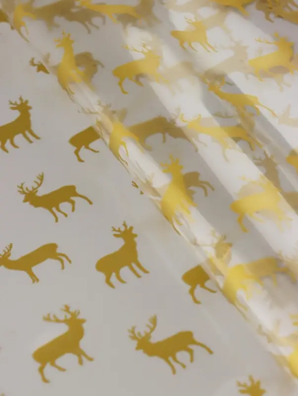 Пленка новогодняя глянцевая &laquo;Северные олени&raquo;, прозрачная, золото, 0.7&times;7.5 м, 40 мкм, 200 г