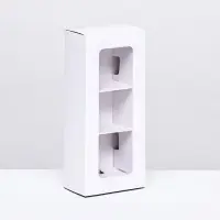 Упаковка с обечайкой для 3 конфет, с окном, белый 13×5×3.3 см