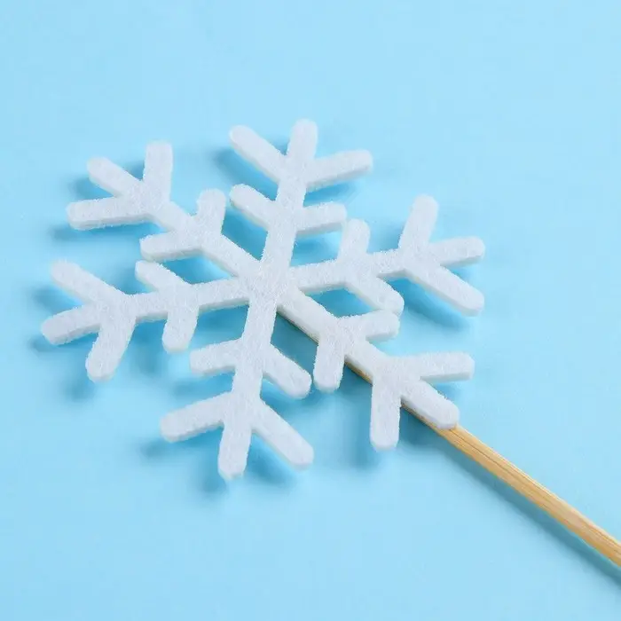 Шпажки для канапе новогодние «Снежинки», набор 3 шт. Шпажки для канапе новогодние «Снежинки», набор 3 шт.