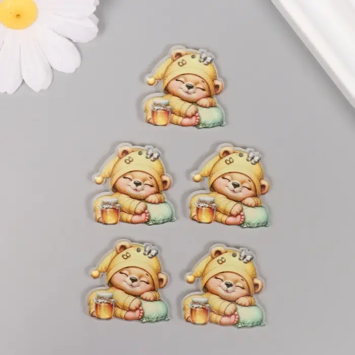 Декор для творчества акрил Декор для творчества акрил "Медвежонок в пижамке с баночкой мёда сладко спит" 3х3х0,2 см