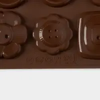 Форма для шоколада Доляна &laquo;Пуговки&raquo;, силикон, 17.4&times;16.5&times;0.4 см, 16 ячеек (d=3 см), коричневая