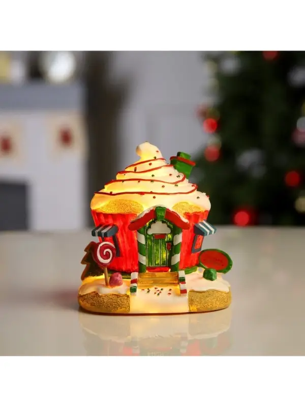 Светодиодная фигура &laquo;Домик из сладостей&raquo; 13&times;12&times;9 см, полистоун, от батареек LR44&times;3, свечение тёплое белое