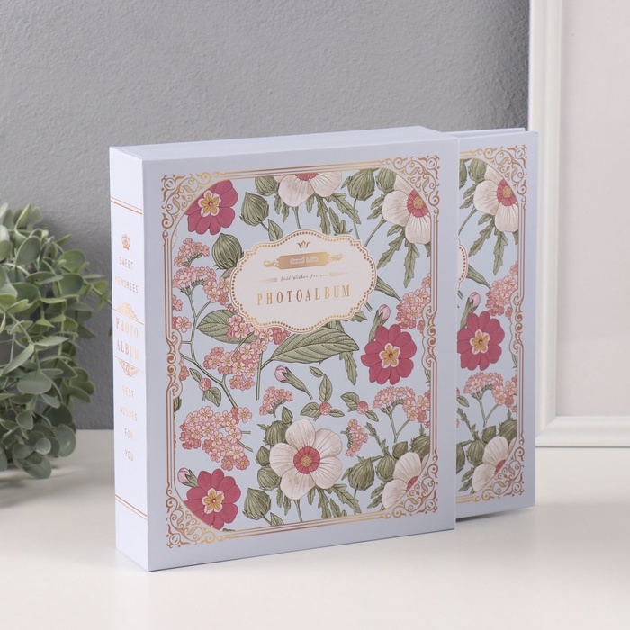 Фотоальбом на 80 фото 10х15 см Фотоальбом на 80 фото 10х15 см "Цветочный прованс" в коробке голубой 5х19х23 см