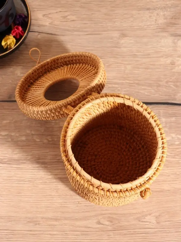 Салфетница плетёная, 15&times;15&times;14 см, ротанг, МИКС