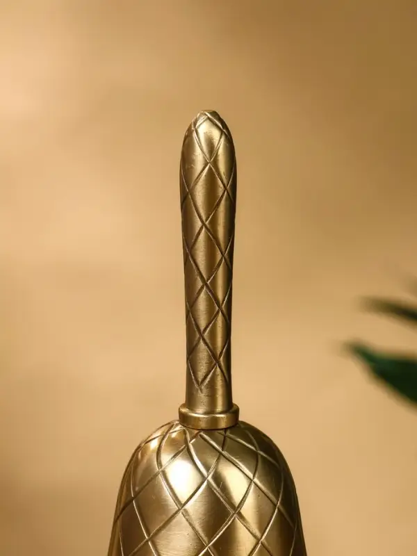 Колокольчик «Еловая шишика», латунь, 14 см Колокольчик «Еловая шишика», латунь, 14 см