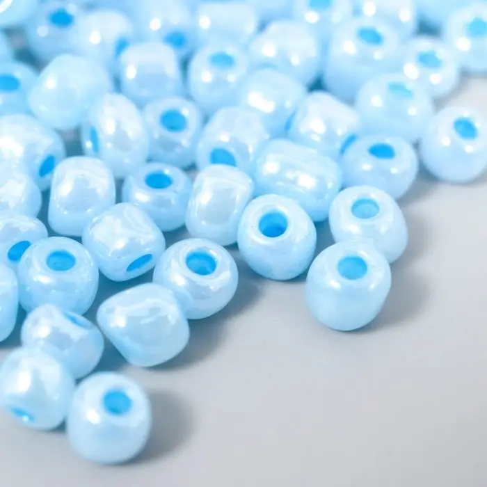 Бисер круглый 6/0  Бисер круглый 6/0 "Голубой перламутр" 20 гр