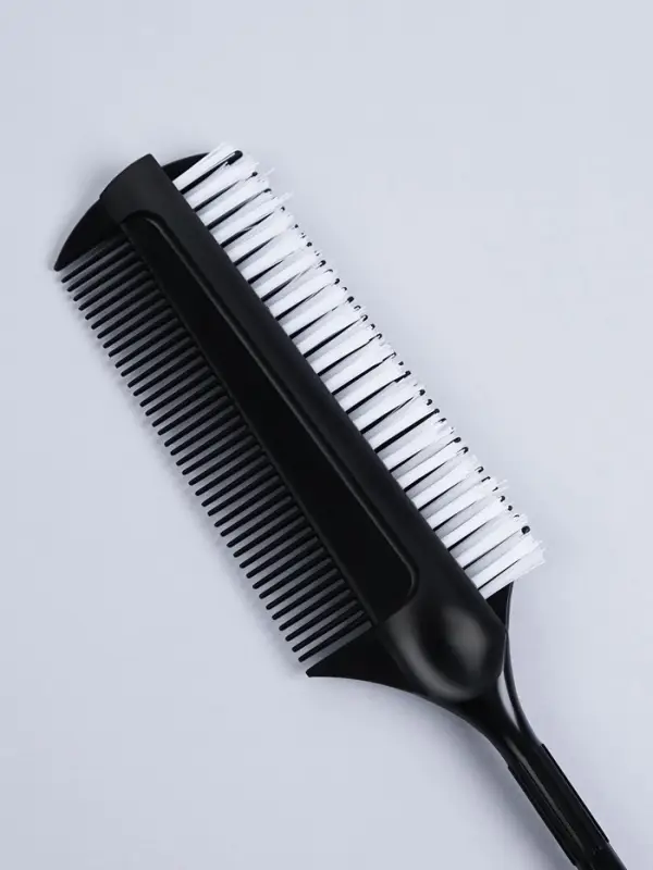 Расчёска для окрашивания, с хвостиком, 23&times;4 (&plusmn;1) см, чёрная