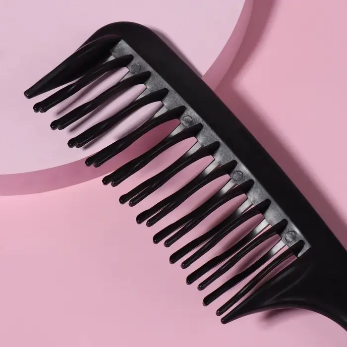 Расчёска двухрядная, 21×4.5 (±1) см, чёрная