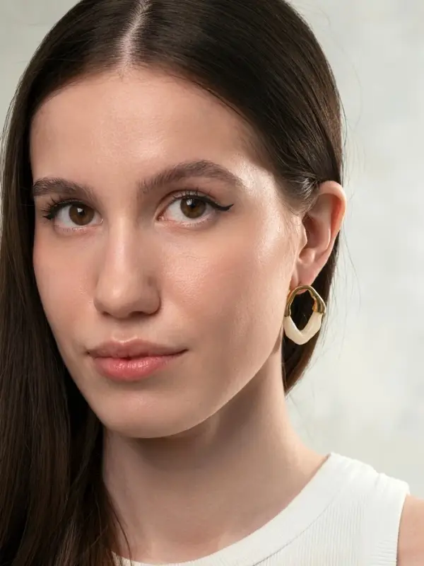 Серьги акрил &laquo;Сталактиты&raquo;, цвет молочный в золоте