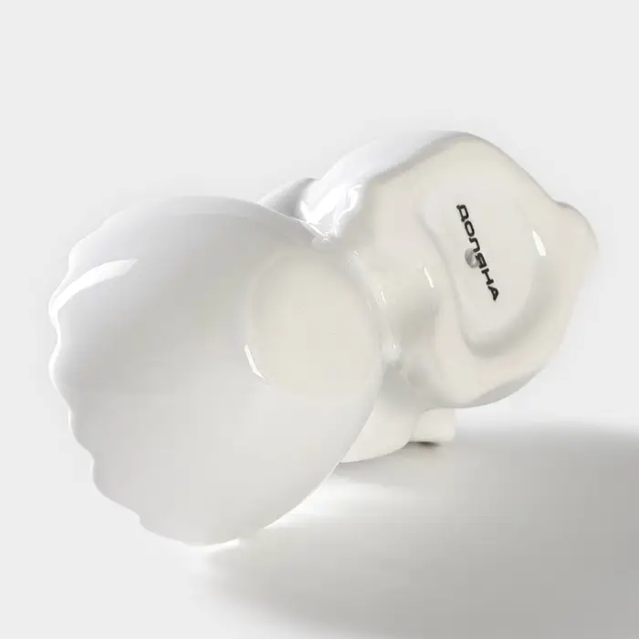 Подставка для яйца Доляна &laquo;Зайка в золотом&raquo;, 11&times;6&times;8 см, белая