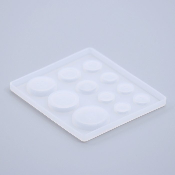 Форма силиконовая универсальная «Пуговицы» 3 размера Форма силиконовая универсальная «Пуговицы» 3 размера