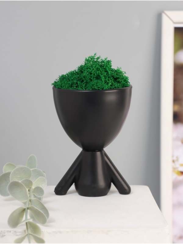 Кашпо пластиковое "Мистер Грин сидит" 13*9*7,3 см черный