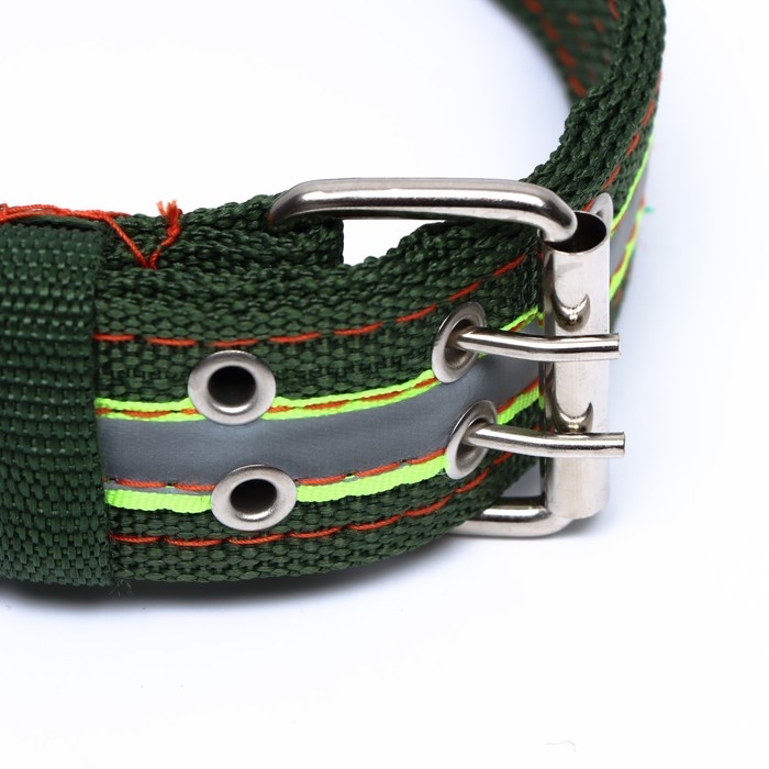 Ошейник четырехслойный светоотражающий с вертлюгом, 65 х 4 см, зелёный Ошейник четырехслойный светоотражающий с вертлюгом, 65 х 4 см, зелёный