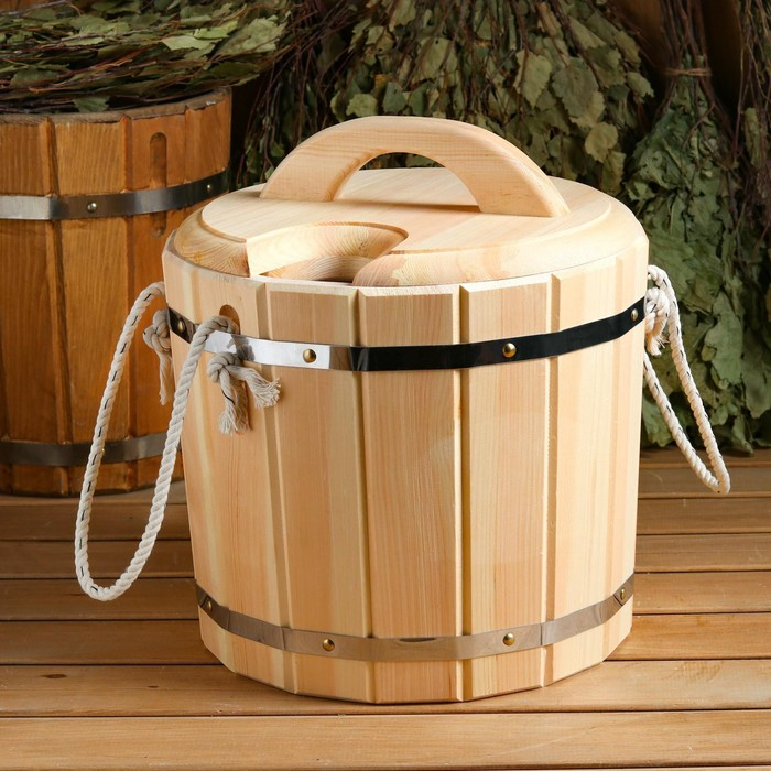 Запарник кедровый, 14 л , пластиковая вставка, с крышкой Запарник кедровый, 14 л , пластиковая вставка, с крышкой