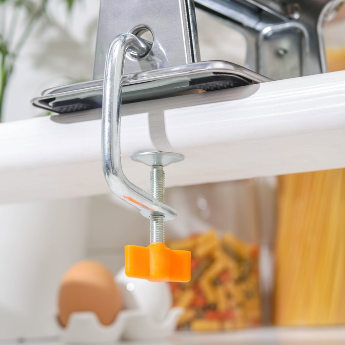 Лапшерезка с функцией раскатывания теста Доляна, 6 настроек толщины теста, ширина лапши 2 и 5 мм Лапшерезка с функцией раскатывания теста Доляна, 6 настроек толщины теста, ширина лапши 2 и 5 мм