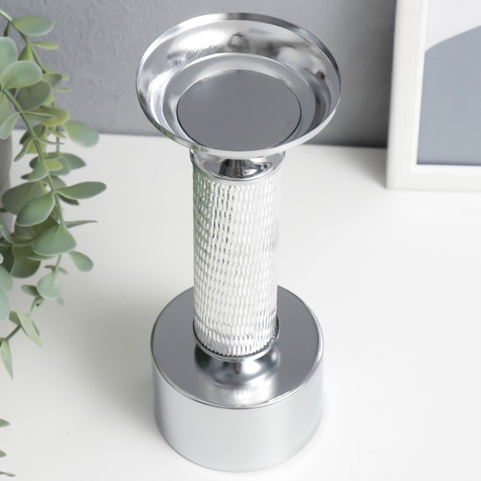 Подсвечник металл на 1 свечу Подсвечник металл на 1 свечу "Иллюзия" серебро 21х8х8 см