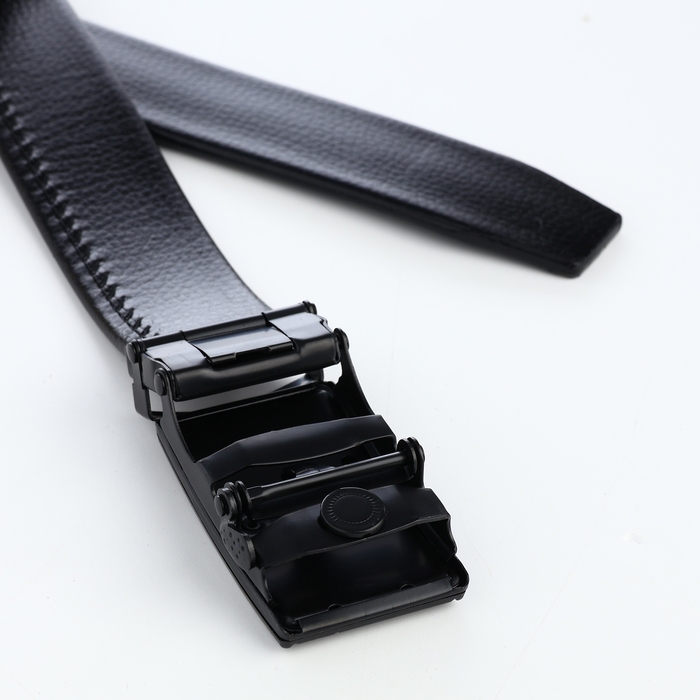 Ремень мужской, ширина 4 см, пряжка автомат, цвет чёрный Ремень мужской, ширина 4 см, пряжка автомат, цвет чёрный