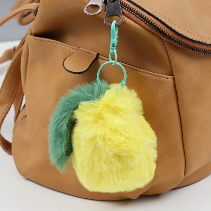 Пушистик на кольце с карабином  Пушистик на кольце с карабином "Груша жёлтая" 5,5х8х11,6 см