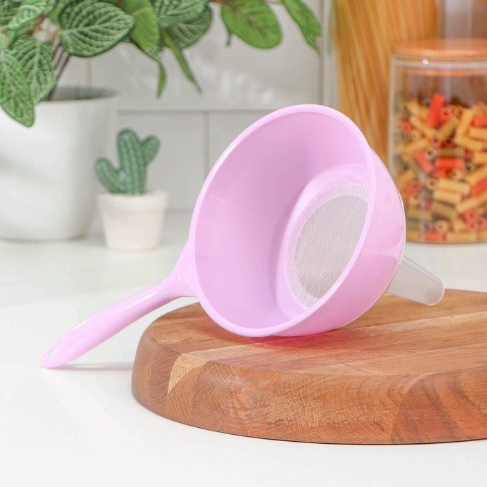 Воронка-сито пластиковая «Комбо», 28×15×15,3 см, цвет сиреневый Воронка-сито пластиковая «Комбо», 28×15×15,3 см, цвет сиреневый