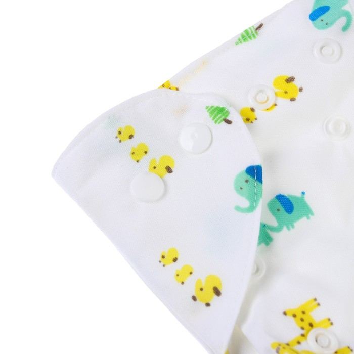 Многоразовый подгузник с вкладышем «Жирафы» Многоразовый подгузник с вкладышем «Жирафы»