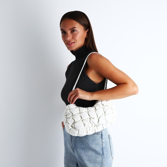 Сумка-багет на молнии, цвет белый Сумка-багет на молнии, цвет белый